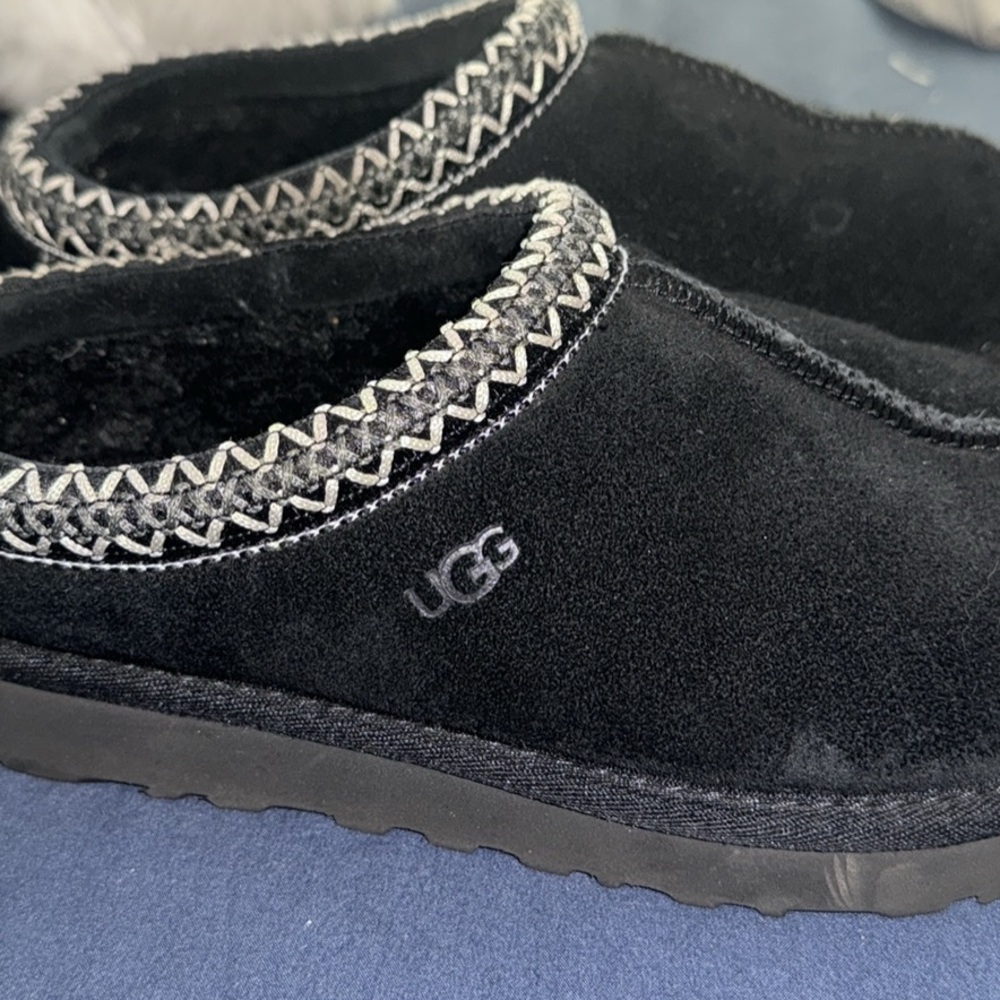 Women’s Ugg tasmans